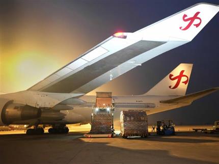 61.1萬噸！鄭州機(jī)場貨運(yùn)量已超去年 “雙貨航”支撐鄭州樞紐貨運(yùn)再突破